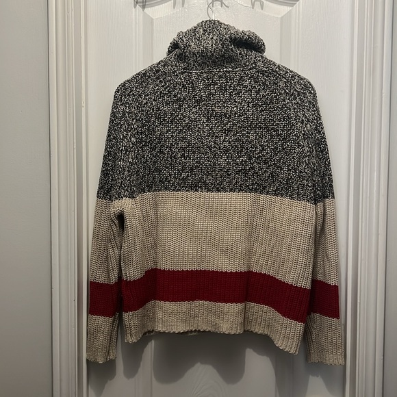 ✨ HOST PICK ✨ Roots Cabin Knit Sweater - Picture 4 of 4
